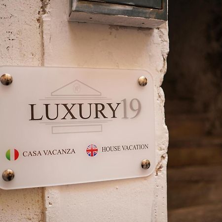 Luxury19 - View Of Vesuvius Apartment Napoli Bagian luar foto